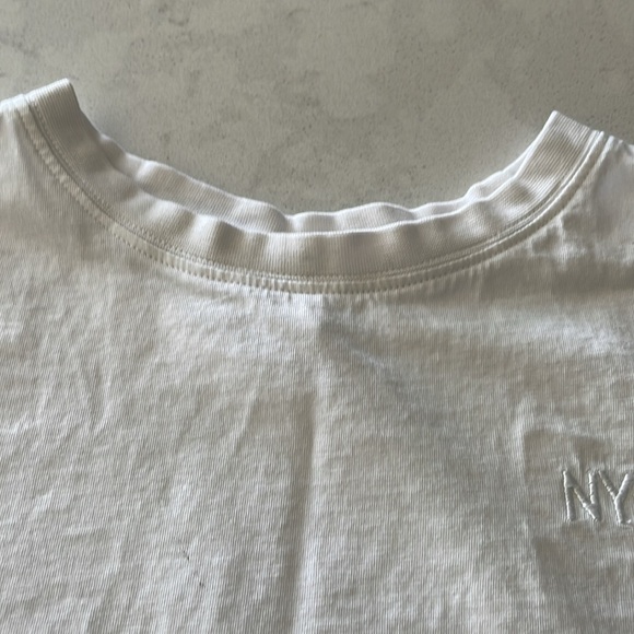 H&M girls white crop tshirt. Size 10-12y. NYC stitching on left side. - Picture 3 of 6